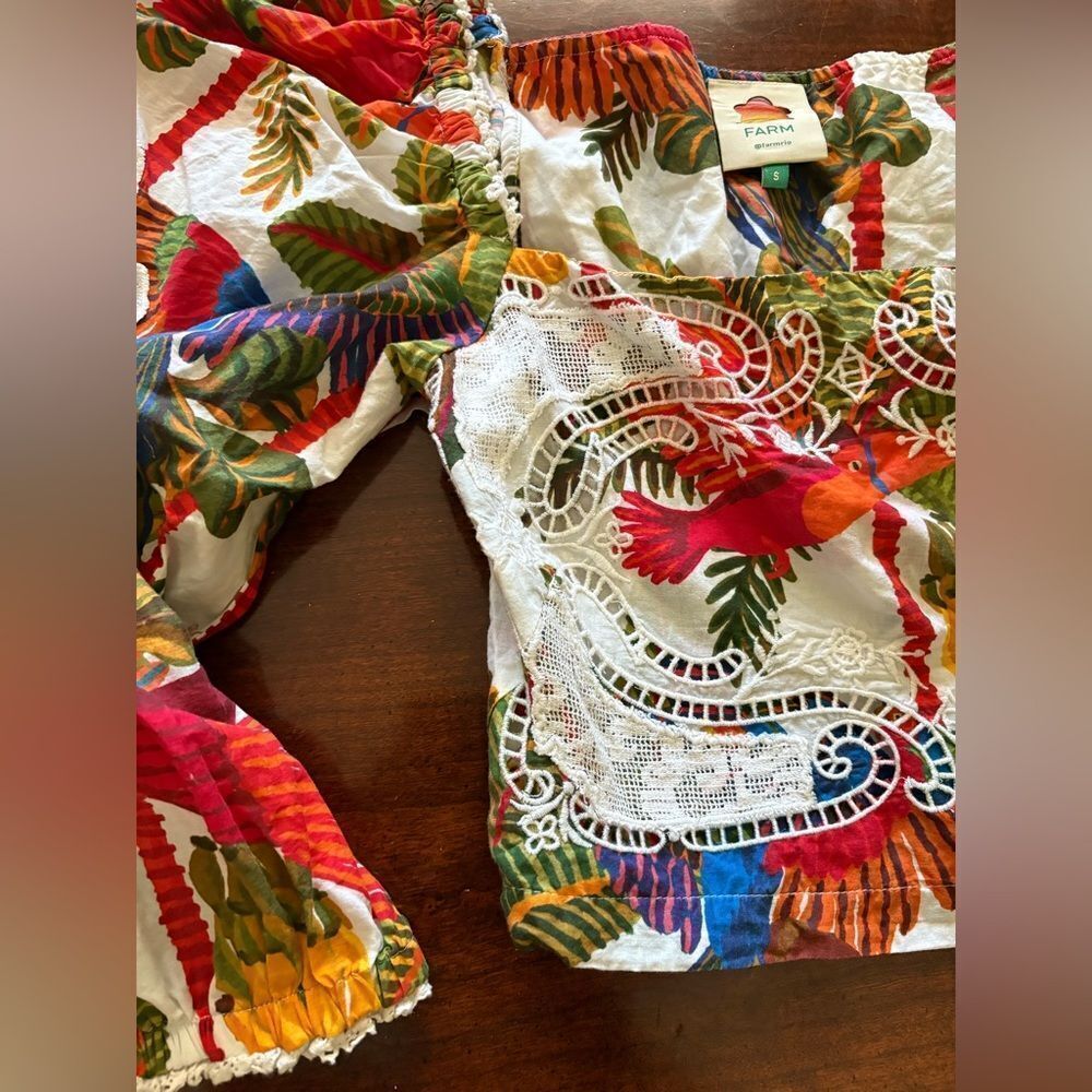 Farm Rio Forest Birds Smocked Embroidered Blouse size Small - Picture 8 of 10